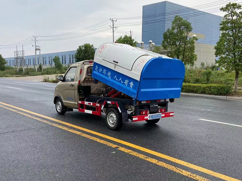 國六南駿小型勾臂垃圾車